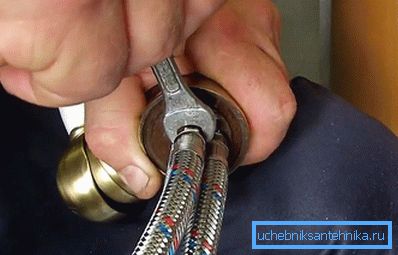 Hadice musia držať kľúč Hadice musia držať kľúč