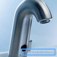 Automatický mixér Geberit HyTronic8X IR Automatický mixér Geberit HyTronic8X IR