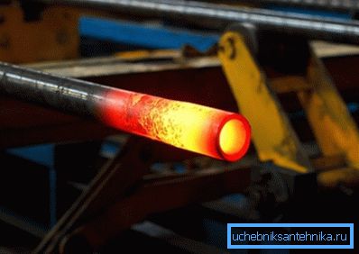 Bezšvové horúce tvarované rúrky Bezšvové horúce tvarované rúrky