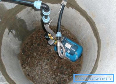 Betón je najpopulárnejší materiál na stavbu hydraulických konštrukcií. Betón je najpopulárnejší materiál na stavbu hydraulických konštrukcií.