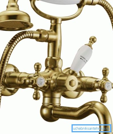 Bronzová batéria s sprchou vyzerá luxusne Bronzová batéria s sprchou vyzerá luxusne