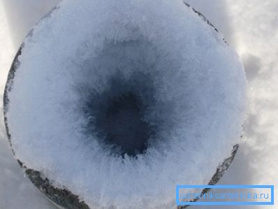 Dlhé uvoľnenie stúpačky bez izolácie úplne zamrzne za dva až tri týždne. Dlhé uvoľnenie stúpačky bez izolácie úplne zamrzne za dva až tri týždne.