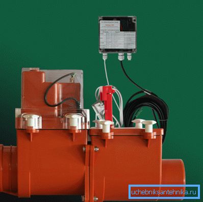 Elektrické automatizované zariadenie na prekážke prenikania odpadových vôd z kanalizácie do priestorov Elektrické automatizované zariadenie na prekážke prenikania odpadových vôd z kanalizácie do priestorov
