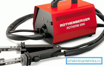 Elektrické spájkovačky na spájkovanie medených rúr sú ľahké a ľahko použiteľné Elektrické spájkovačky na spájkovanie medených rúr sú ľahké a ľahko použiteľné