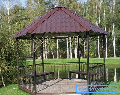 Estetický letný pavilón na dachu Estetický letný pavilón na dachu