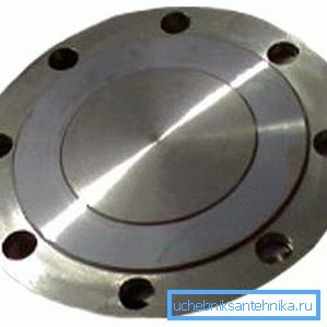 Tento disk sa nazýva príruba. To poskytuje dodatočnú silu