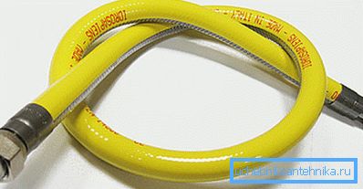 Pružný konektor pre bezpečné napájanie plynu Pružný konektor pre bezpečné napájanie plynu