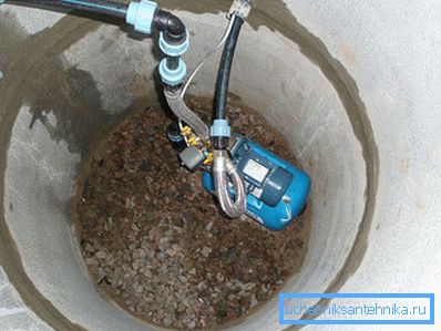 Hydroakumulátor inštalovaný v kiosku Hydroakumulátor inštalovaný v kiosku