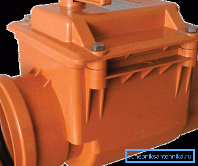 Horizontálny ventil pre odpadovú vodu 110 mm Horizontálny ventil pre odpadovú vodu 110 mm
