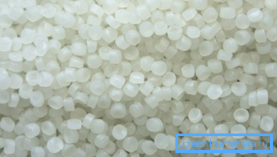 Polyetylénové granule Polyetylénové granule