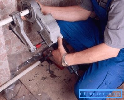 Použitie elektrickej závitovky