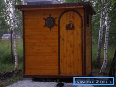 Konštrukcia uzavretého typu je spoľahlivá a teplá, ale potrebuje osvetlenie. Konštrukcia uzavretého typu je spoľahlivá a teplá, ale potrebuje osvetlenie.