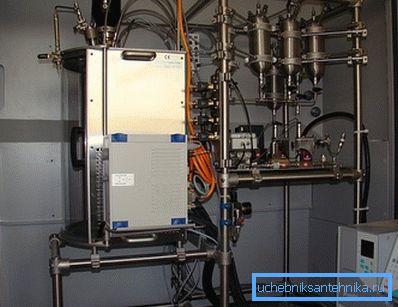 Laboratórium syntézy plastov vám umožňuje preskúmať spôsoby získavania nových materiálov. Laboratórium syntézy plastov vám umožňuje preskúmať spôsoby získavania nových materiálov.