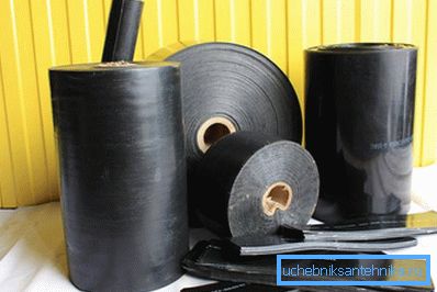 Model absorbujúci zvuk