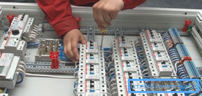 Inštalácia automatickej ventilácie je lepšie zveriť odborníkom. Inštalácia automatickej ventilácie je lepšie zveriť odborníkom.