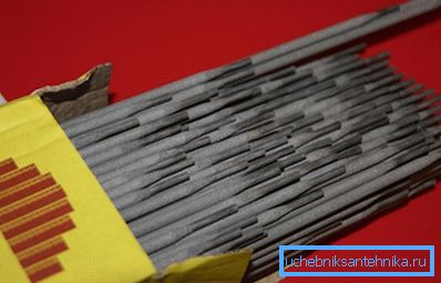 Táto fotografia zobrazuje označené elektródy. Táto fotografia zobrazuje označené elektródy.