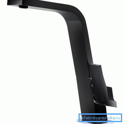 Fotografia je bezkontaktný žeriav vyrobený v minimalistickom štýle. Fotografia je bezkontaktný žeriav vyrobený v minimalistickom štýle.