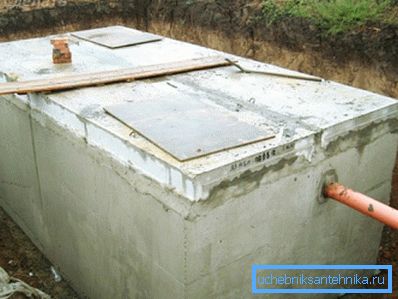 Na fotobetónovej usadzovacej nádrži Na fotobetónovej usadzovacej nádrži