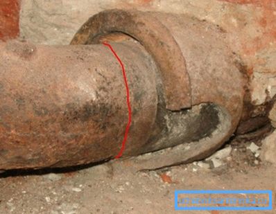Na fotografii - výsledok neopatrnej manipulácie so zásuvkou Na fotografii - výsledok neopatrnej manipulácie so zásuvkou