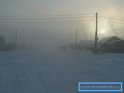 Vo foto - zima v Verkhoyansk. Vo foto - zima v Verkhoyansk.