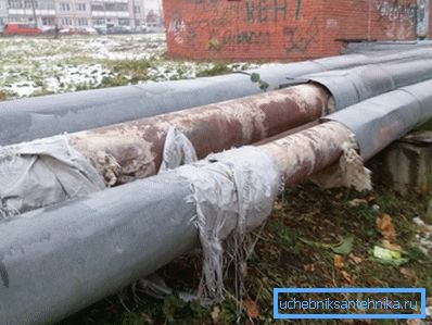 Neizolované potrubia - hlavný zdroj tepelných strát Neizolované potrubia - hlavný zdroj tepelných strát