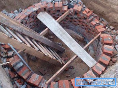 Perforácia stien a drenáž vynásobí plochu absorpcie. Perforácia stien a drenáž vynásobí plochu absorpcie.