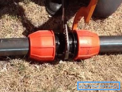 HDPE potrubie a armatúry pre letnú vodu v prímestskej oblasti HDPE potrubie a armatúry pre letnú vodu v prímestskej oblasti