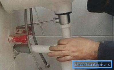 Pripojte sa k kanalizačnej sieti. Pripojte sa k kanalizačnej sieti.