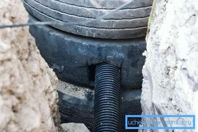 Zhrnutie potrubia do septikovej nádrže