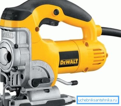 Príklad vhodný na rezanie elektrickej píly Príklad vhodný na rezanie elektrickej píly