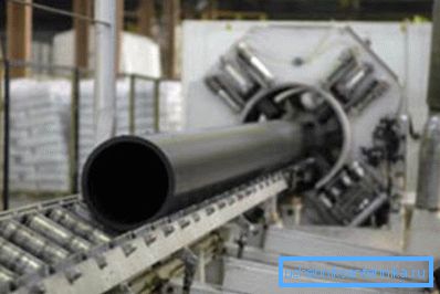 Výroba potrubí z polyetylénu Výroba potrubí z polyetylénu
