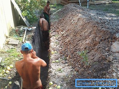 Vyťahovanie a kladenie potrubia Vyťahovanie a kladenie potrubia