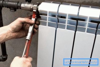 Nezávislá inštalácia radiátora na lodžii Nezávislá inštalácia radiátora na lodžii