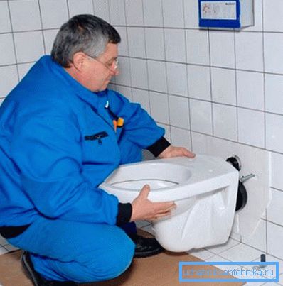 Montáž závesnej toaletnej misy Montáž závesnej toaletnej misy