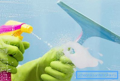 Škrabka na odstraňovanie škvŕn z povrchu skla Škrabka na odstraňovanie škvŕn z povrchu skla