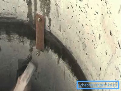 Upevnenie betónových krúžkov. Upevnenie betónových krúžkov.
