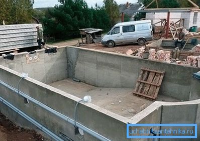 Konštrukcia betónových bazénov Konštrukcia betónových bazénov