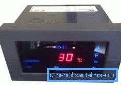 Špeciálna elektronika umožňuje vzdialene meniť parametre kotla Špeciálna elektronika umožňuje vzdialene meniť parametre kotla