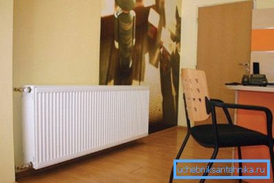 Oceľový panelový chladič vo vnútri Oceľový panelový chladič vo vnútri