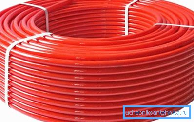 Rúra zošitého polyetylénu je dokonale vhodná na usporiadanie tepelne izolovanej podlahy Rúra zošitého polyetylénu je dokonale vhodná na usporiadanie tepelne izolovanej podlahy