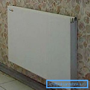Pohodlný infračervený radiátor na stenu Pohodlný infračervený radiátor na stenu