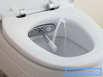 WC s integrovanou sprchou WC s integrovanou sprchou