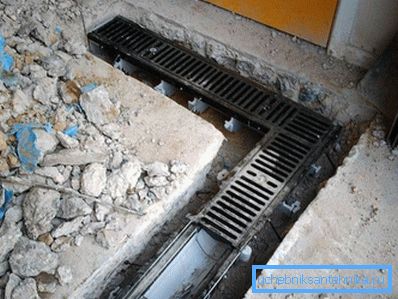 1212 Lineárne drenážne zariadenie okolo domu