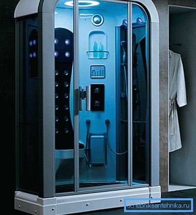 Úzke sprchy sú plne schopné vykonávať funkciu hydromasáže. Úzke sprchy sú plne schopné vykonávať funkciu hydromasáže.