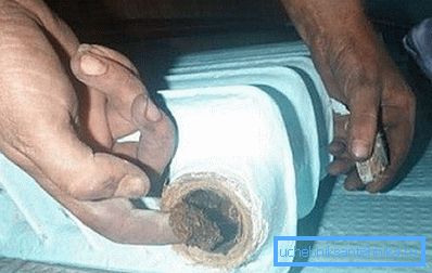 V našich komunálnych vykurovacích sieťach je chladivo špinavé. V našich komunálnych vykurovacích sieťach je chladivo špinavé.