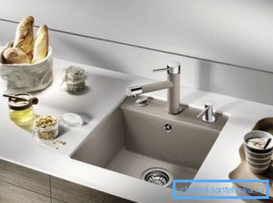 Mortizovaná misa 400 × 400 mm v kuchyni