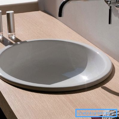 Vložený produkt vyzerá menej efektívne, ale s vhodným prístupom sa môže stať skutočnou dekoráciou kúpeľne Vložený produkt vyzerá menej efektívne, ale s vhodným prístupom sa môže stať skutočnou dekoráciou kúpeľne