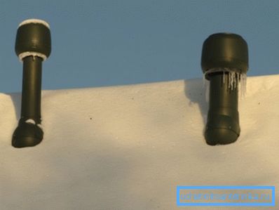Uvoľnenie stúpačky na šikmú strechu. Uvoľnenie stúpačky na šikmú strechu.