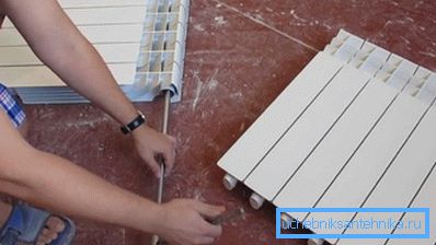 Otáčajte sekcie kľúčom Otáčajte sekcie kľúčom
