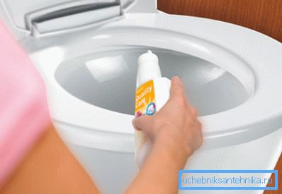 Vyplňte nástroj pod obrubou. Vyplňte nástroj pod obrubou.